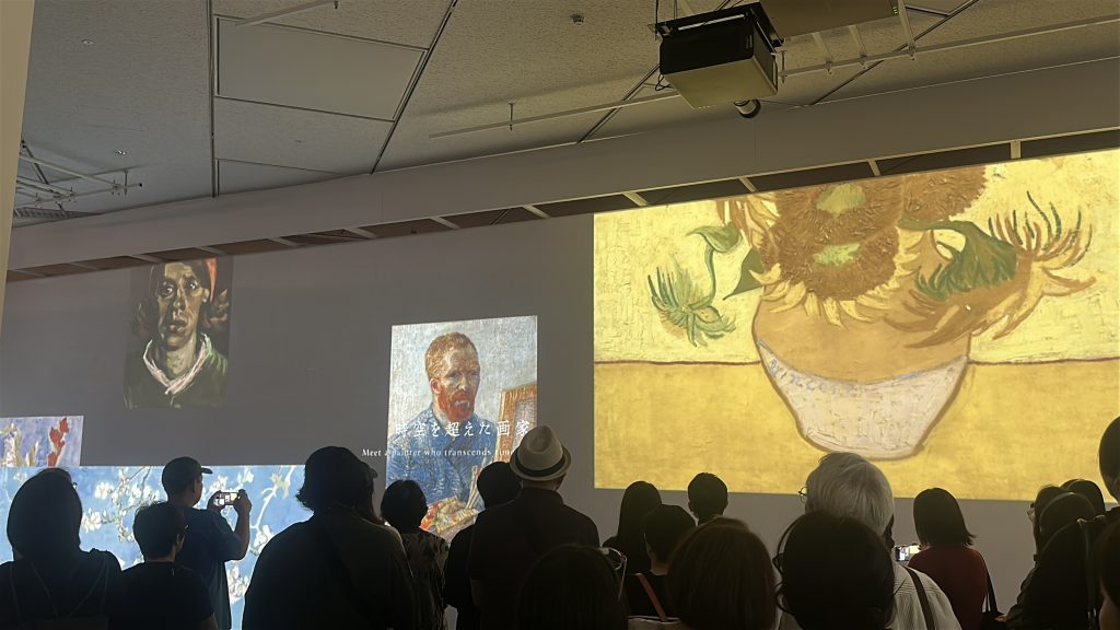 ゴッホ展アート展示風景